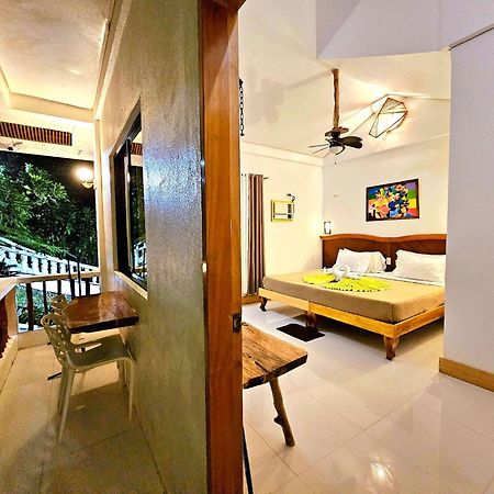 Cocoloco Beach Resort Manoc-Manoc Екстериор снимка