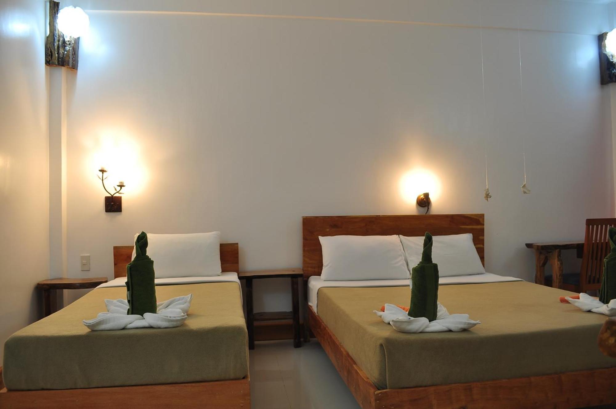 Cocoloco Beach Resort Manoc-Manoc Стая снимка
