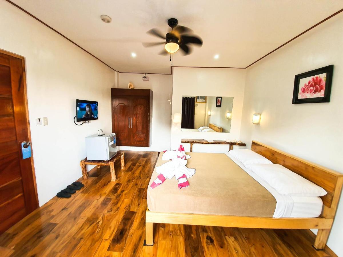 Cocoloco Beach Resort Manoc-Manoc Екстериор снимка