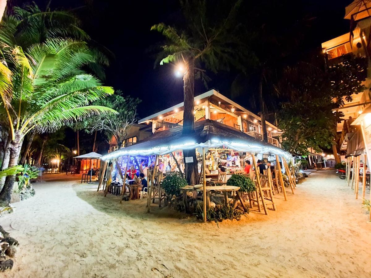 Cocoloco Beach Resort Manoc-Manoc Екстериор снимка
